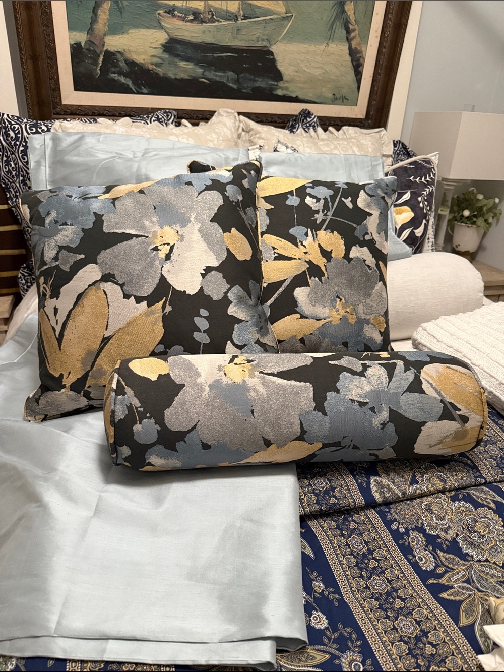 Ethan Allen set 3 custom pillows 18”x18” and bolster